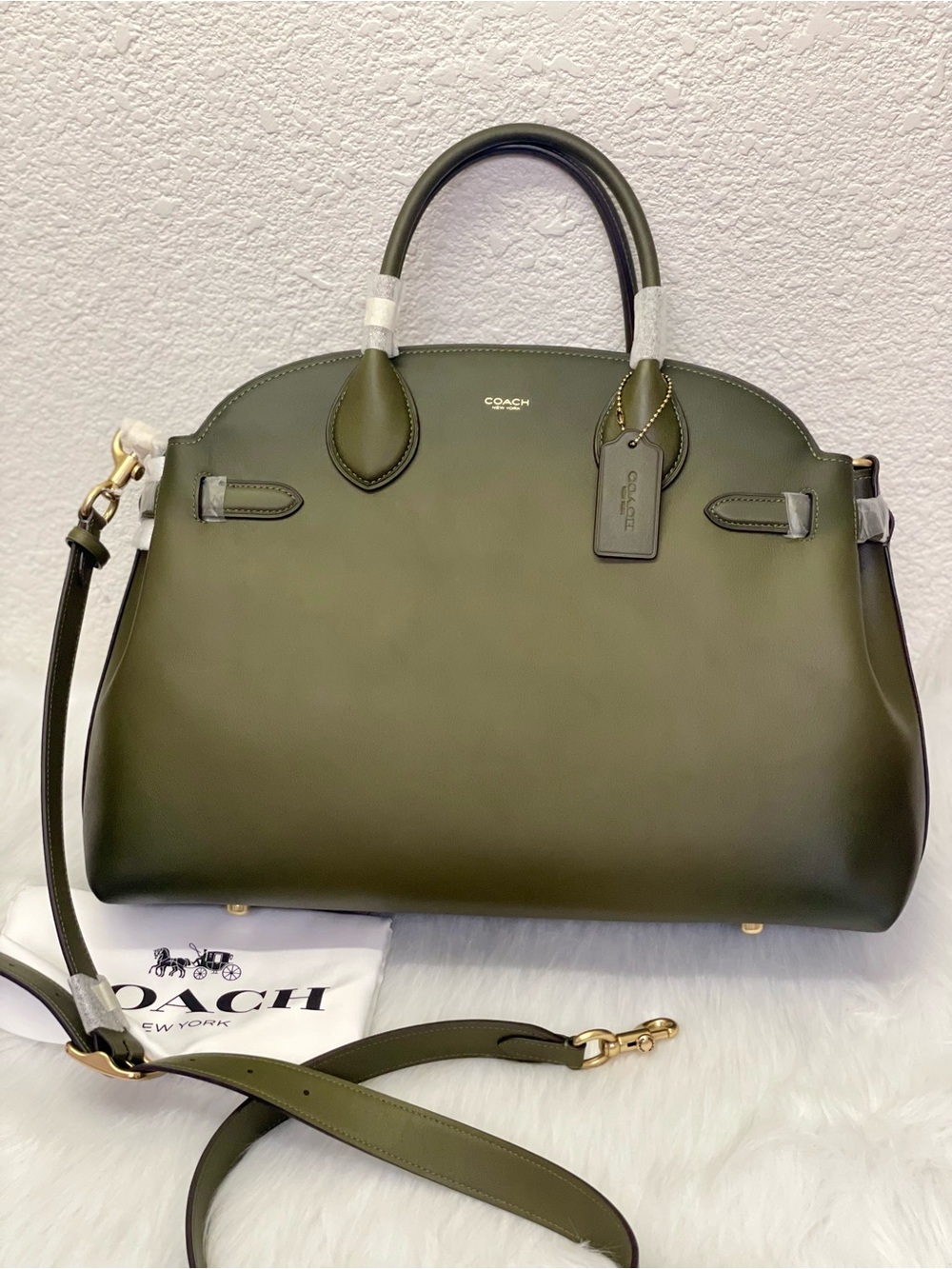 Coach Soft Empire Carryall 40 handbag in Olive Glovetanned Leather NWT CW616
